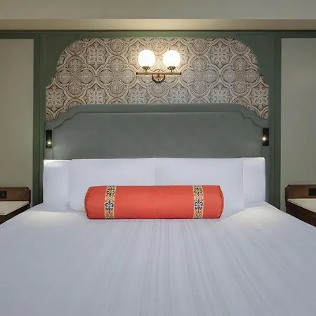 Disney'S Port Orleans Resort - French Quarter-2